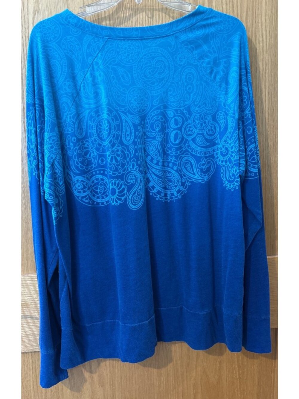 Disney Parks Blue Paisley Long Sleeve Shirt, Embroidered Mickey XL 60% Cotton - Picture 3 of 6